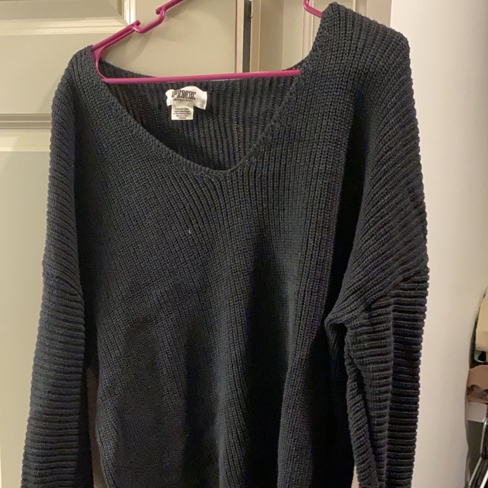 Black v neck sweater